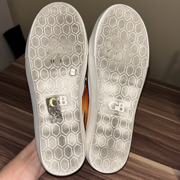 Gianni Bini daydreaming, rainbow sneakers - Picture 11 of 12